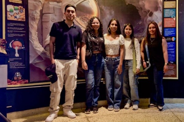 Actividades interactivas en el Planetario de Lima